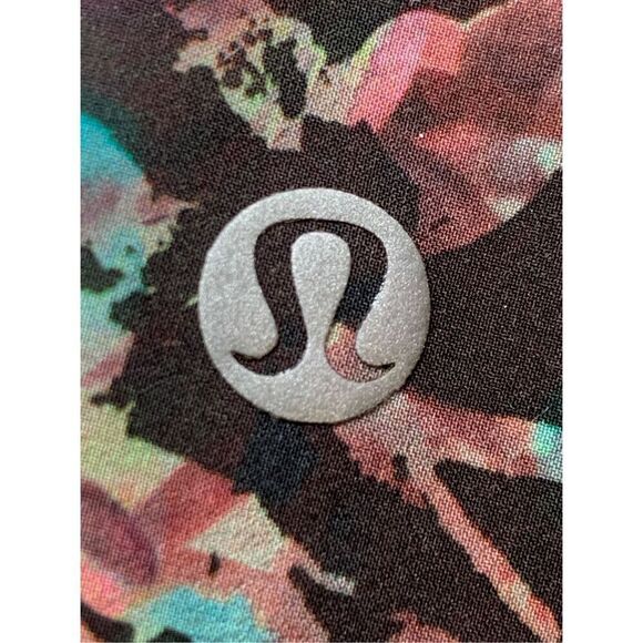 Lululemon Track That Mid-Rise Lined Short 5" in Stencil Blossom Red Multi - Picture 10 of 15